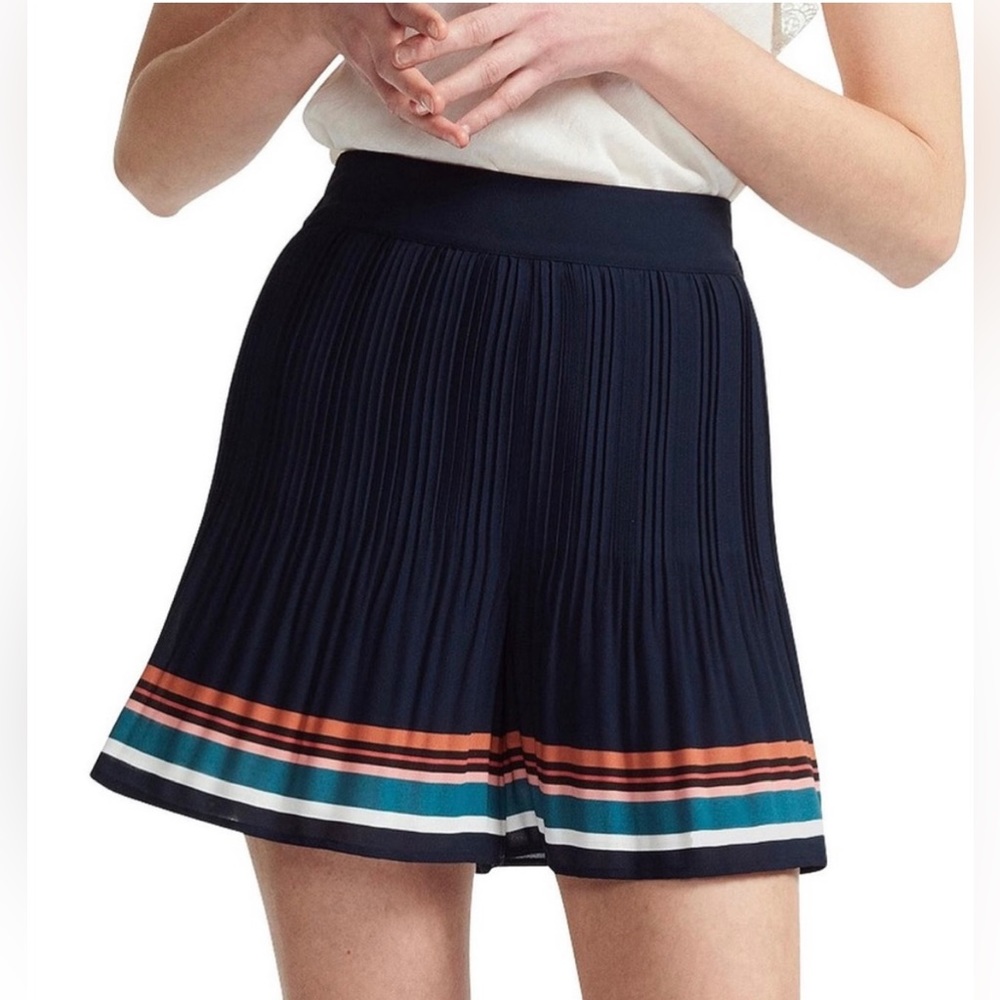 Maje Navy Blue Ikingi Crepe shorts